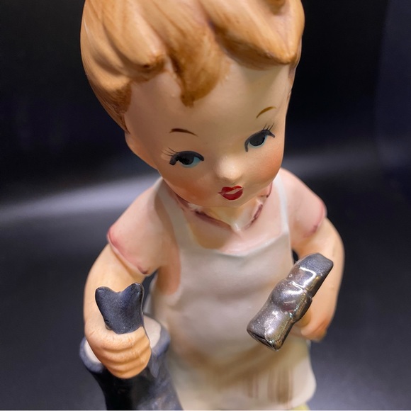 Vintage Rare Little Boy Shoe Cobbler Collectible Figurine - Picture 8 of 8